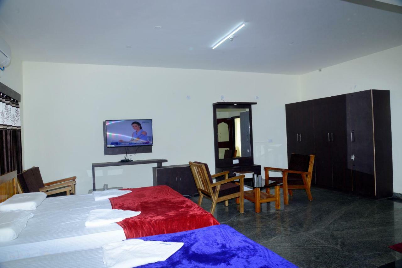 Hotel Souparnika サーガル エクステリア 写真